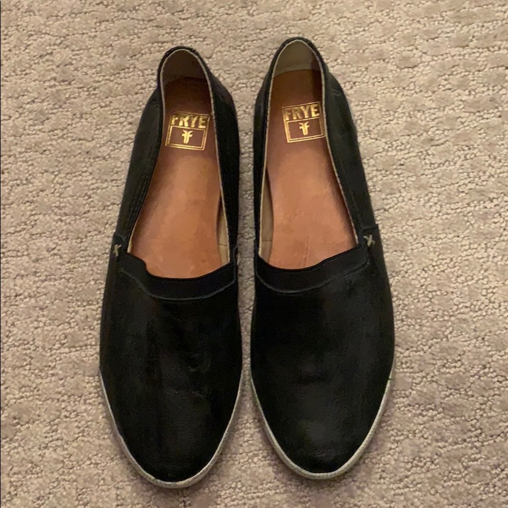 Frye black leather casual shoe